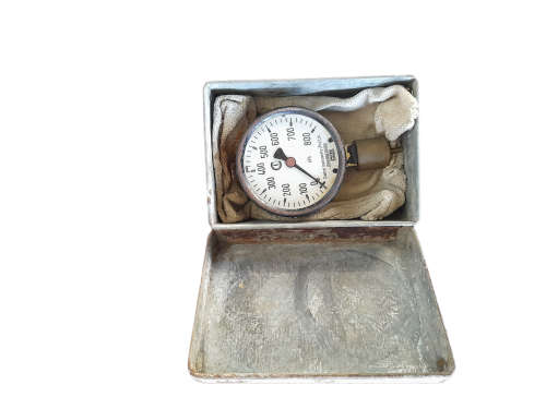 Vintage Wika Pressure Gauge 0-800 kPa