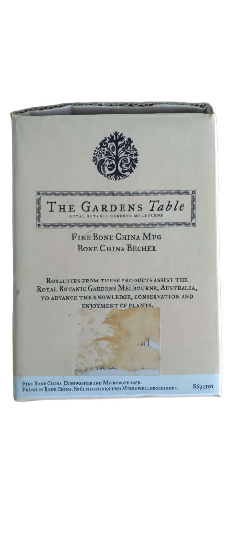 The Gardens Table Collectable Mug - Large Christmas Bells