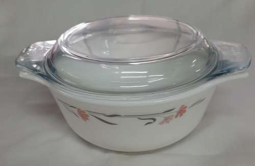 Vintage Pyrex JAJ England Silverleaf Casserole