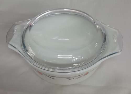 Vintage Pyrex JAJ England Silverleaf Casserole