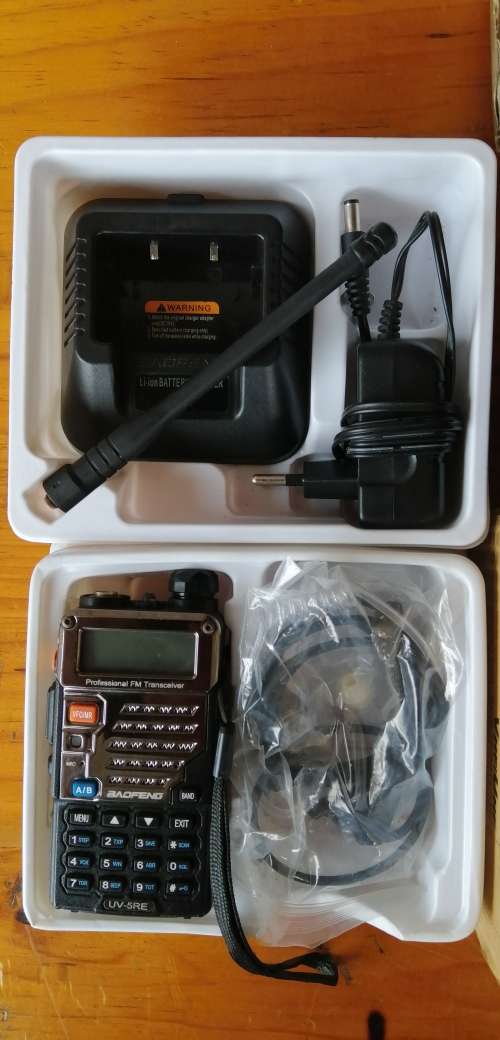 Baofeng UV-5RE Dual Band Transceiver Fm Two Way Radio Walkie Talkie Transmitter