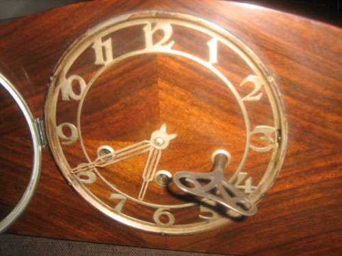 antique mantle clock 3 wind points original key