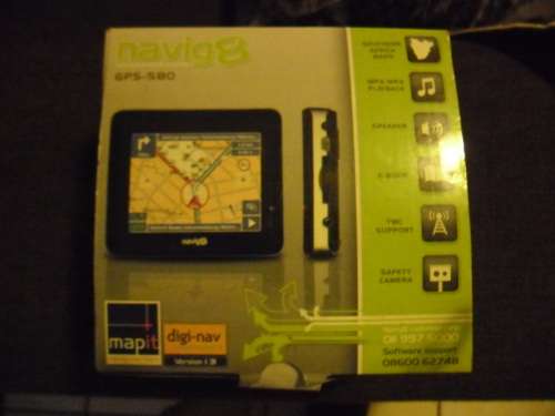 GPS navig8 with all parts