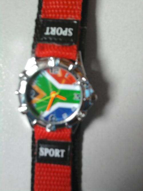 BRAND NEW SPORTS WATCH WITH SOUTH AFRICAN FLAG(PURCHASE 5 AND MORE,GET 10% OFF TOTAL,EXCL.SHIPPING)