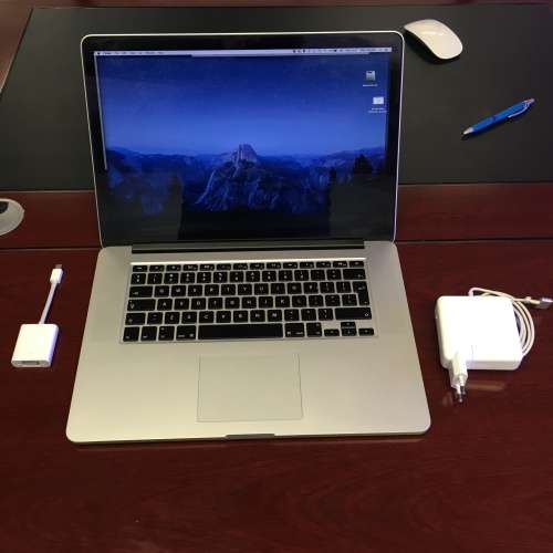 Apple Macbook Pro 15" Retina display 2.5GHz 16gb (2014) Used with Extras