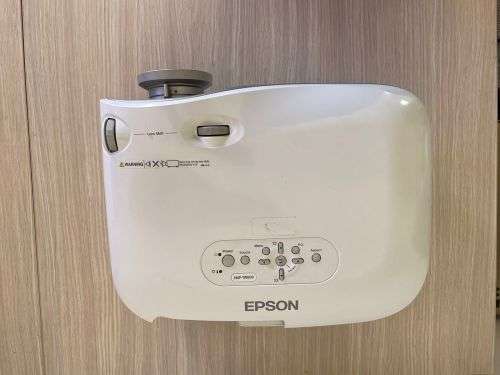 Epson Projector (EMP-TW600)