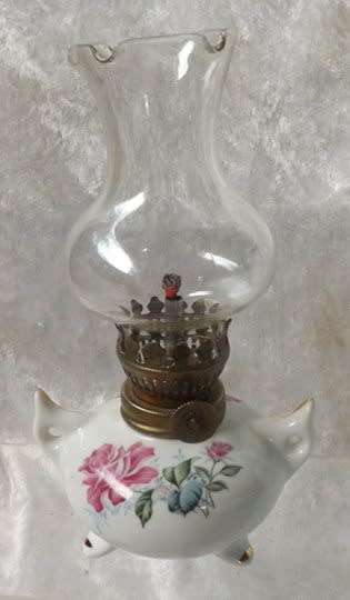 Beautiful Miniature Oil Lamp