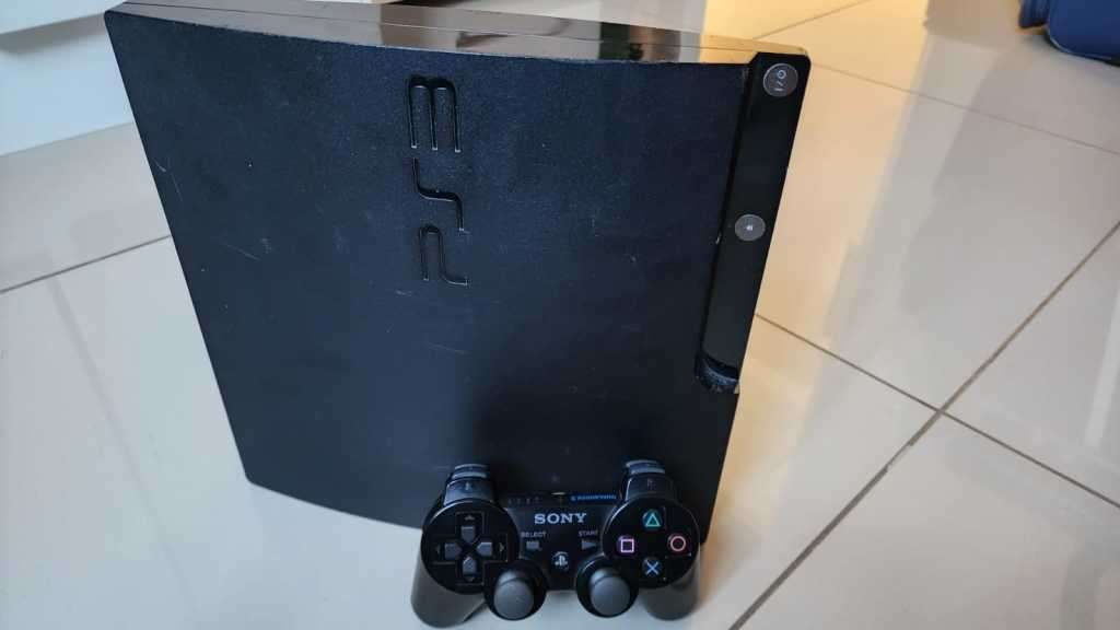 CFW, PS3 Slimline (500GB Internal Drive), 1 Controller, All Cabling, 17 Games on the HDD