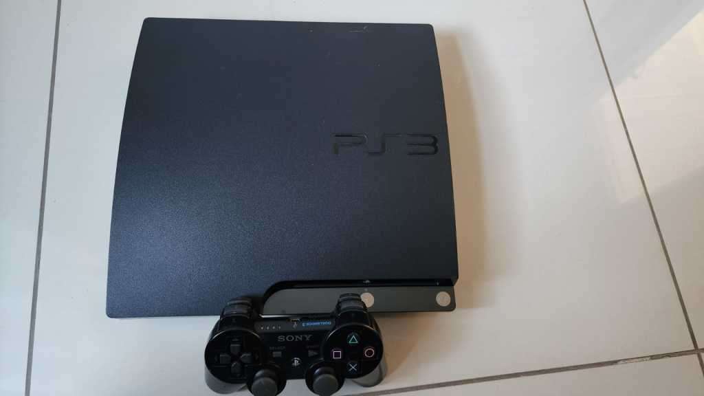 CFW, PS3 Slimline (500GB Internal Drive), 1 Controller, All Cabling, 22 Games on the HDD