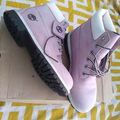 Pink Ladies Timberland. Original with box and polish spray