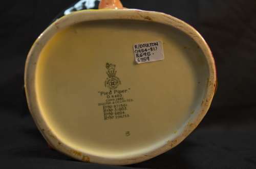 ROYAL DOULTON CHARACTER JUG - LARGE - PIED PIPER D6403