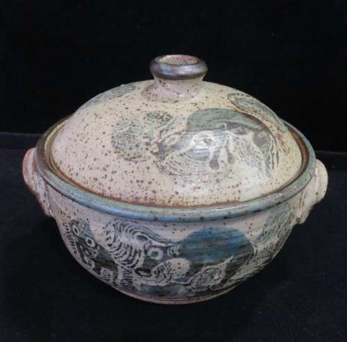 Rorke's Drift Pottery - Joel Sibisi - lidded casserole dish