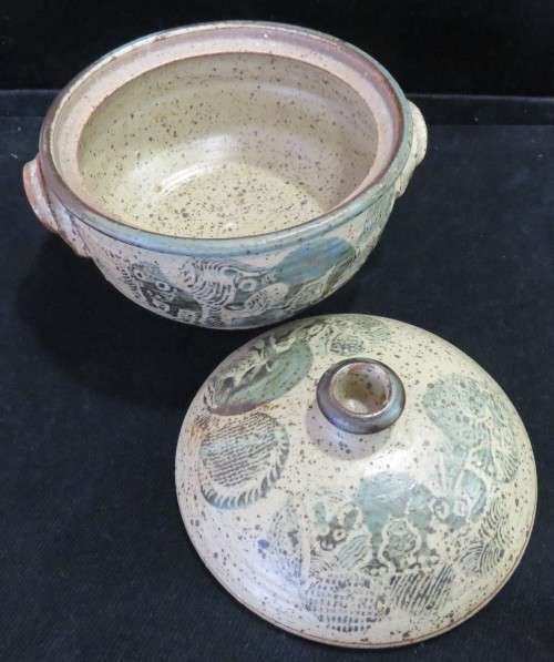 Rorke's Drift Pottery - Joel Sibisi - lidded casserole dish