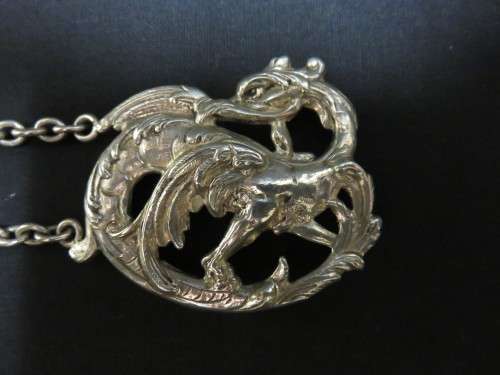 Silver (800) Dragon chain-link belt