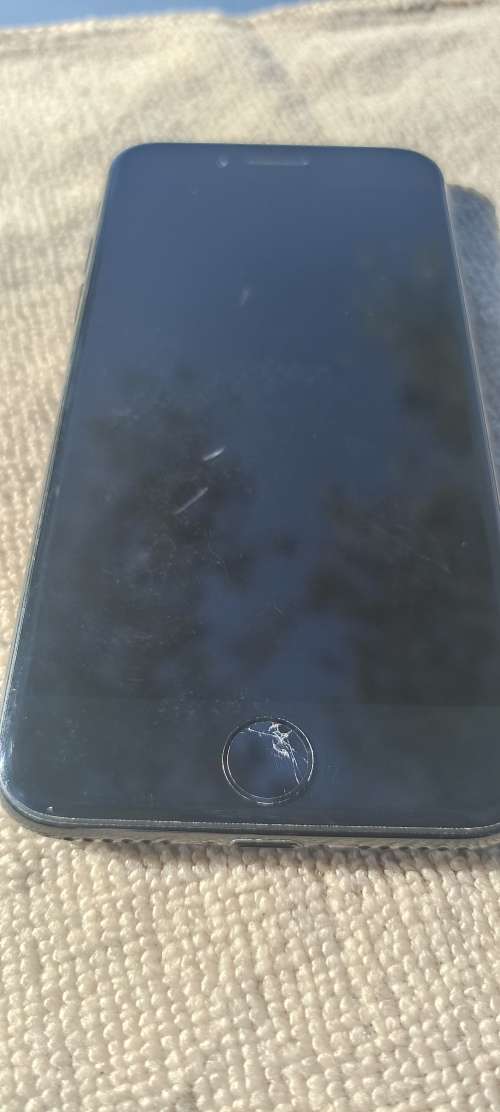 iPhone 7 - Jet Black - 128GB - Very Good Condition - Please Read