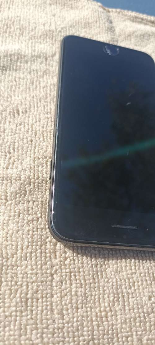 iPhone 7 - Jet Black - 128GB - Very Good Condition - Please Read