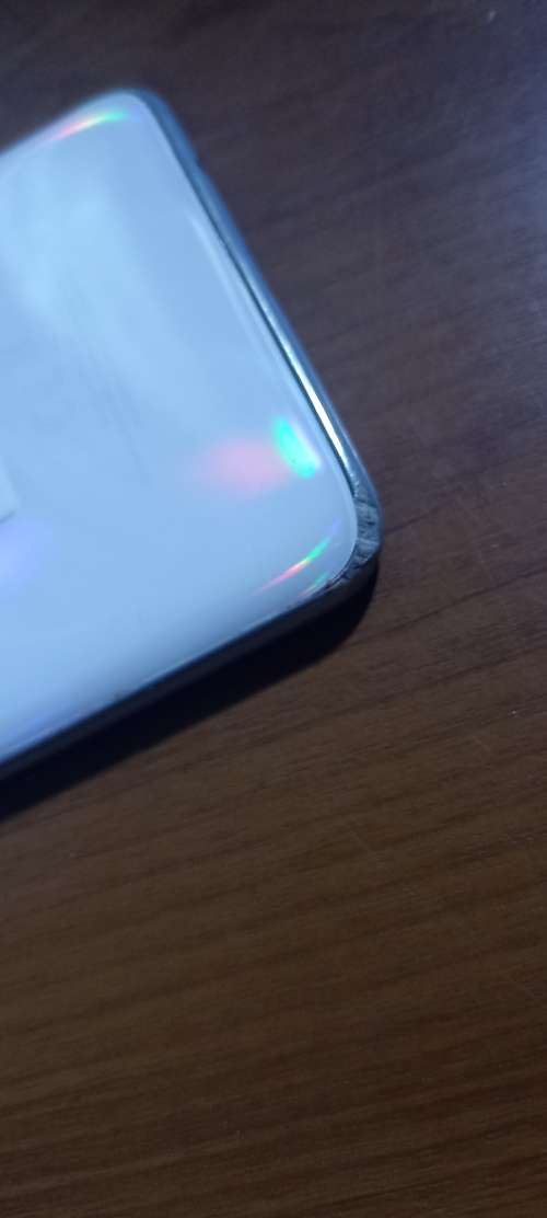 Samsung Galaxy A70 - 128GB - White - Good Condition - Please Read