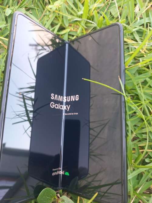 Samsung Galaxy - Z Fold 3 - 5G - 512GB - Phantom Black - Practically NEW