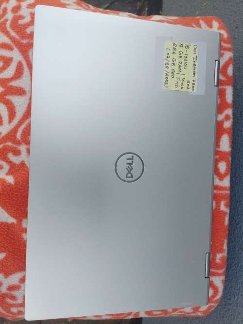 Dell Inspiron - 7300 - 2 in 1 - Touch Screen - i5 10th Gen - 8GB Ram - 256SSD - MINT Condition