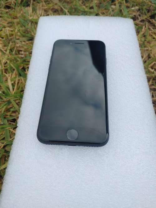 iPhone 8 - Space Grey - 256GB - EXCELLENT CONDITION