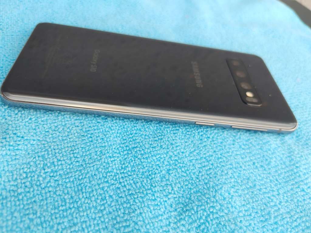 Samsung Galaxy - S10 - 128GB - All Networks - Prism Black - MINT CONDITION