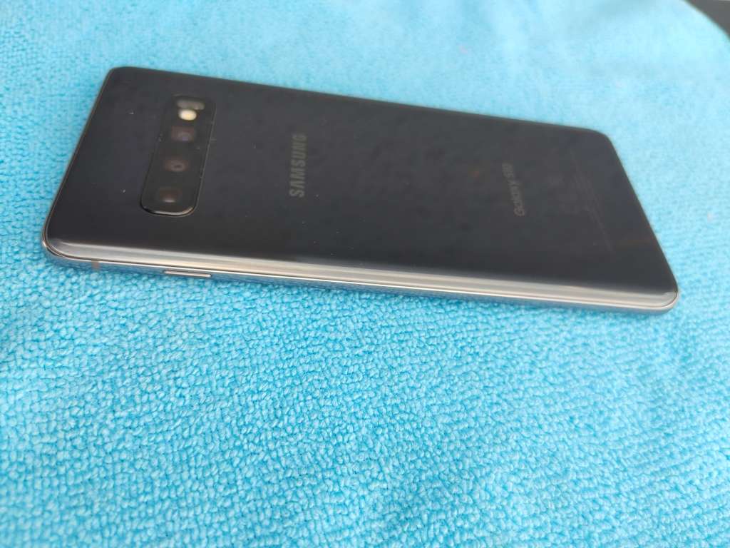 Samsung Galaxy - S10 - 128GB - All Networks - Prism Black - MINT CONDITION