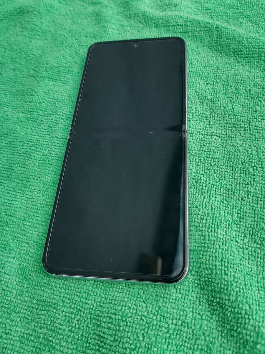 Samsung Galaxy - FLIP 4 - 5G - 256GB - All Networks - Blue - MINT CONDITION
