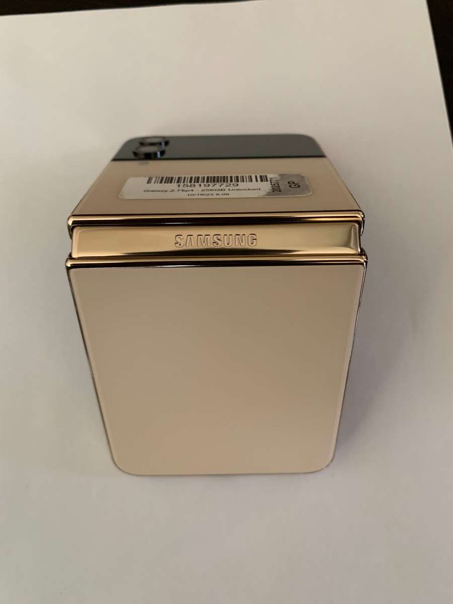 Samsung Galaxy - FLIP 4 - 5G - 256GB - All Networks - Yellow Gold - MINT CONDITION