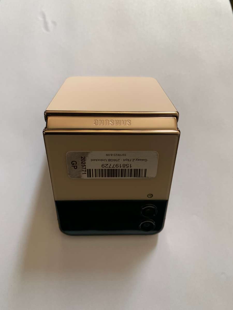 Samsung Galaxy - FLIP 4 - 5G - 256GB - All Networks - Yellow Gold - MINT CONDITION
