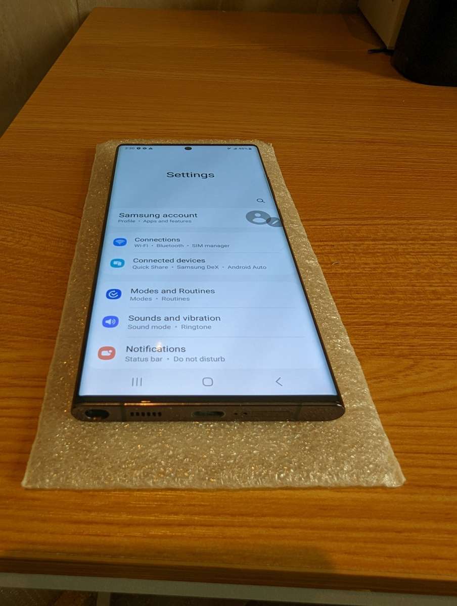 Samsung Galaxy - S22 Ultra - 5G - 256GB - All Networks - Phantom Black - EXCELLENT CONDITION