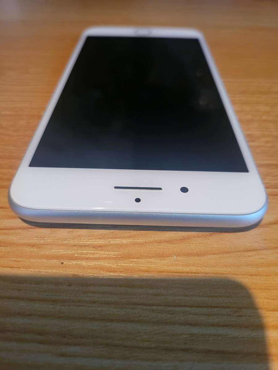 iPhone 7 Plus - Silver - 256GB - Excellent Condition