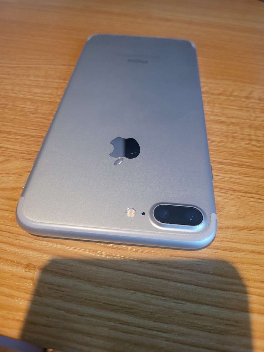 iPhone 7 Plus - Silver - 256GB - Excellent Condition
