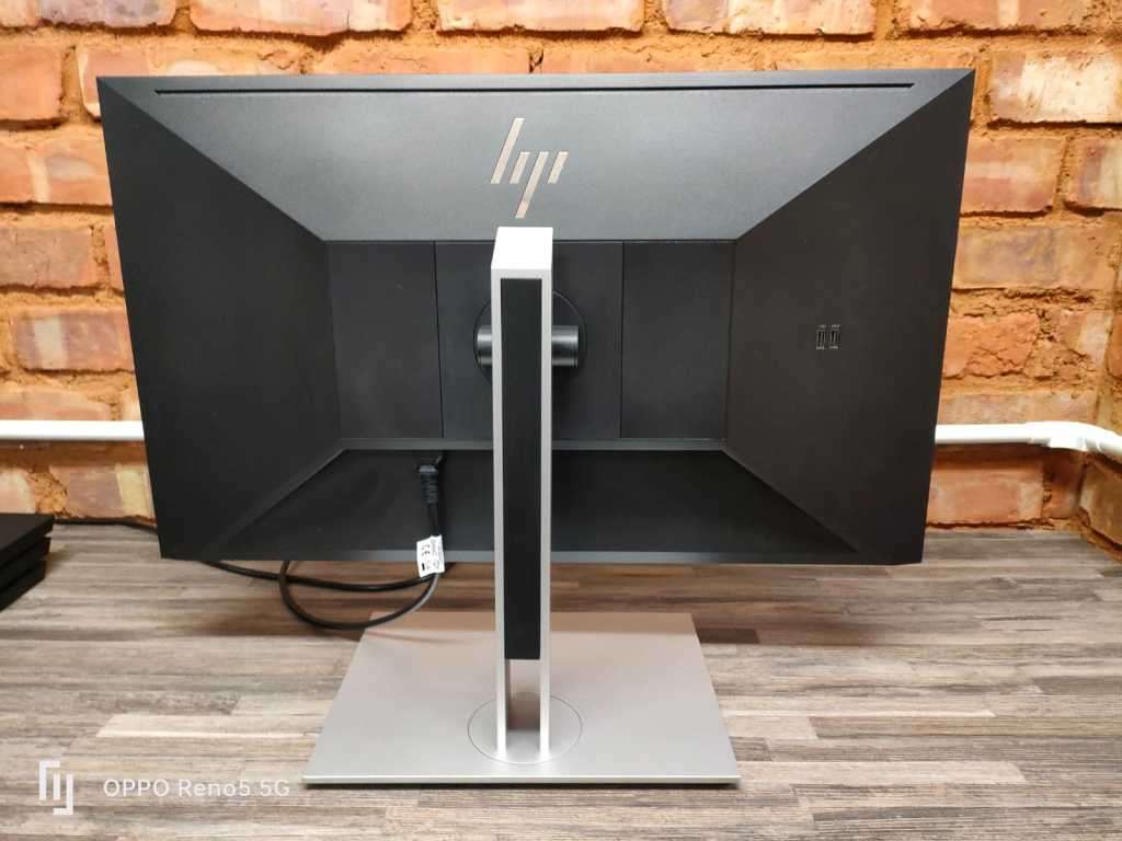 HP E27u - G4 QHD - USB-C Monitor - 27` - Pristine Condition