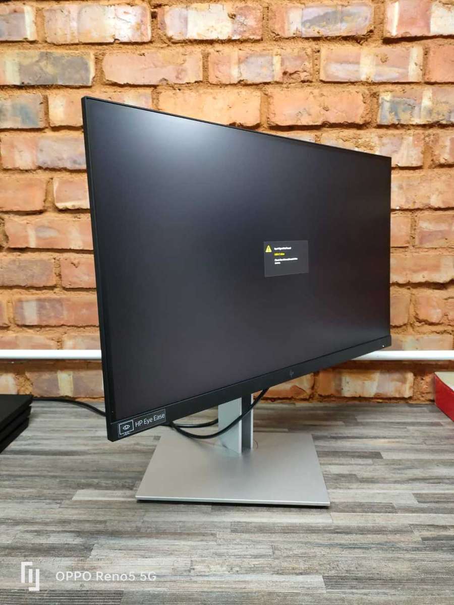 HP E27u - G4 QHD - USB-C Monitor - 27` - Pristine Condition