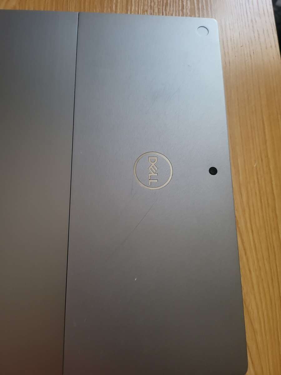 Dell Latitude 7320 - 2 in 1 - Touch Screen - i5 11thGen - 16GB Ram - 256GB SSD - Very Good Condition