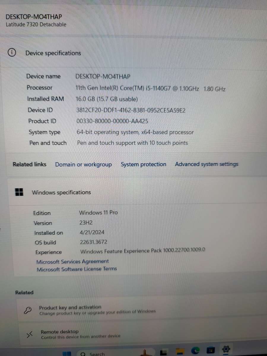 Dell Latitude 7320 - 2 in 1 - Touch Screen - i5 11thGen - 16GB Ram - 256GB SSD - Very Good Condition