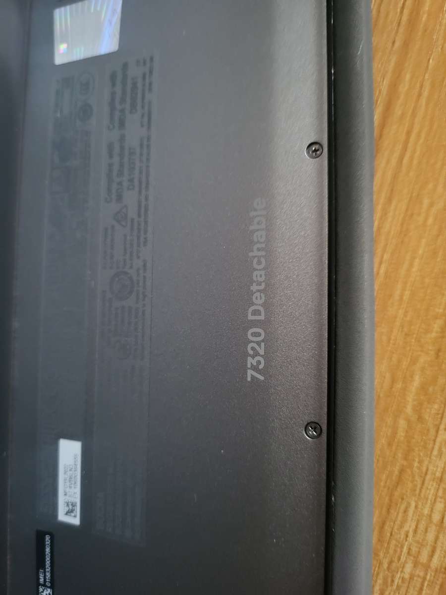 Dell Latitude 7320 - 2 in 1 - Touch Screen - i5 11thGen - 16GB Ram - 256GB SSD - Very Good Condition