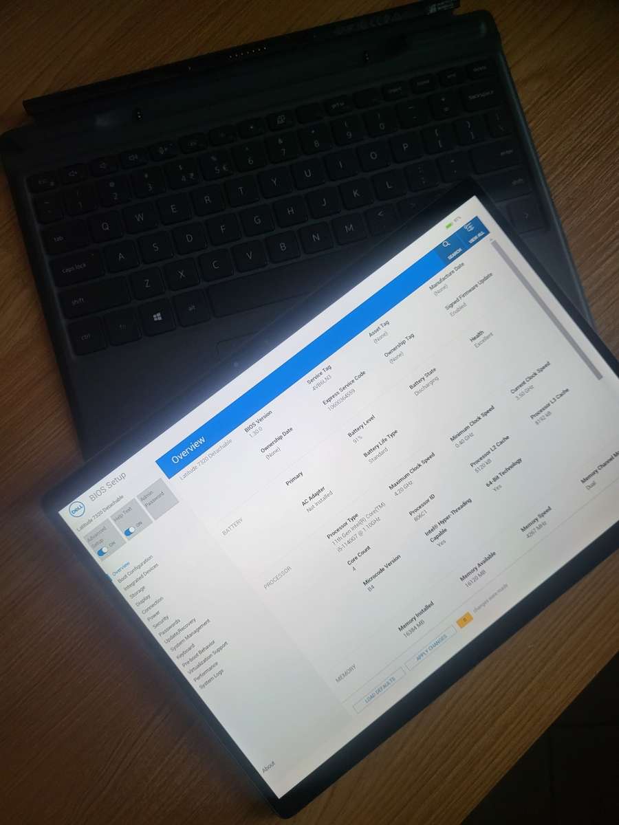 Dell Latitude 7320 - 2 in 1 - Touch Screen - i5 11thGen - 16GB Ram - 256GB SSD - Very Good Condition