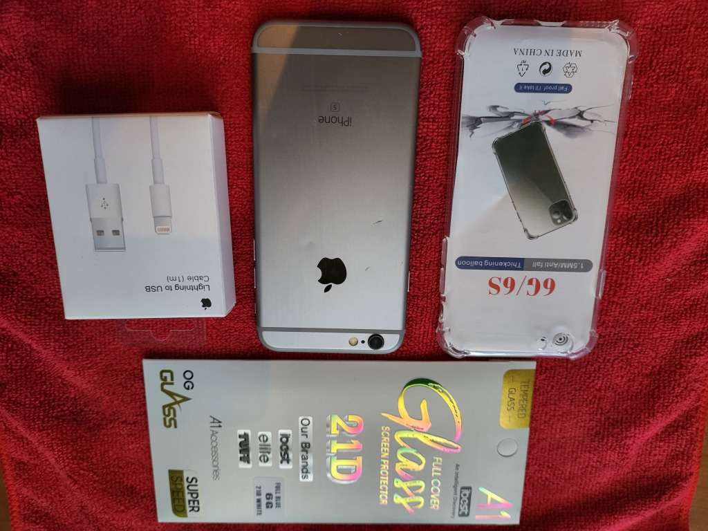 iPhone 6s - Space Grey - 32GB - Excellent Condition - Complete Package