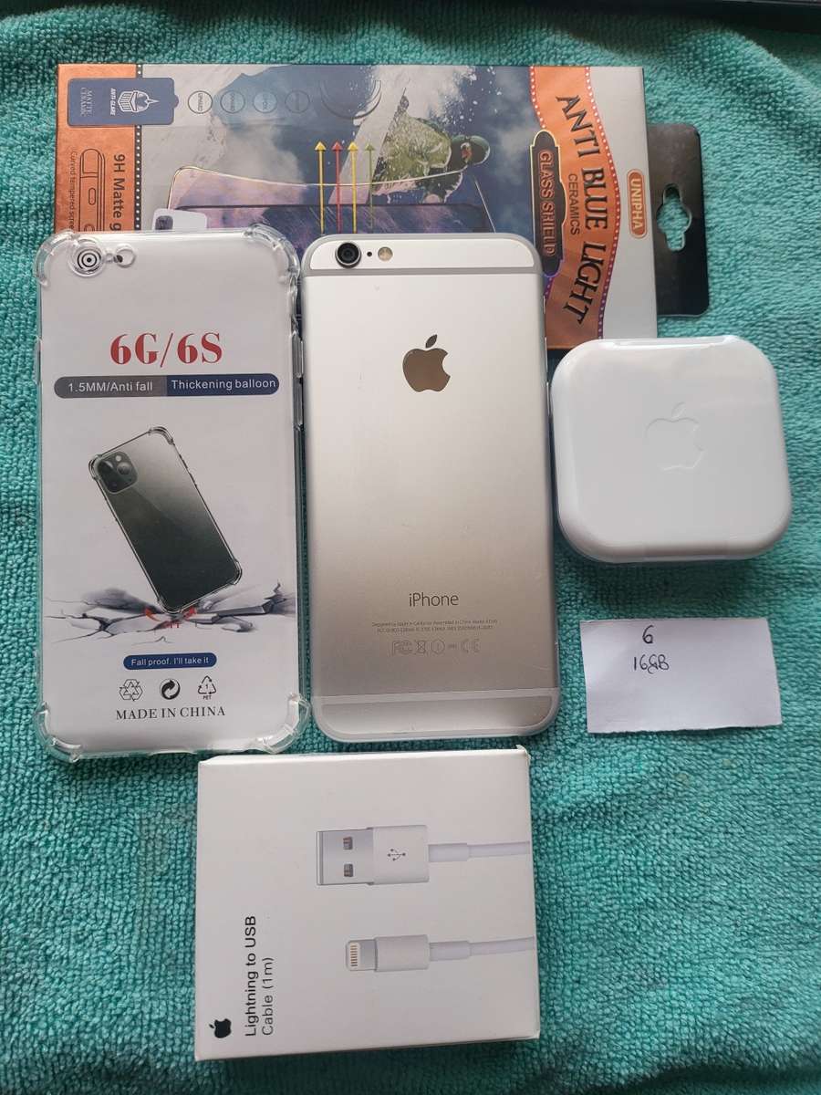 iPhone 6 - Silver - 64GB - Excellent Condition - Complete Package
