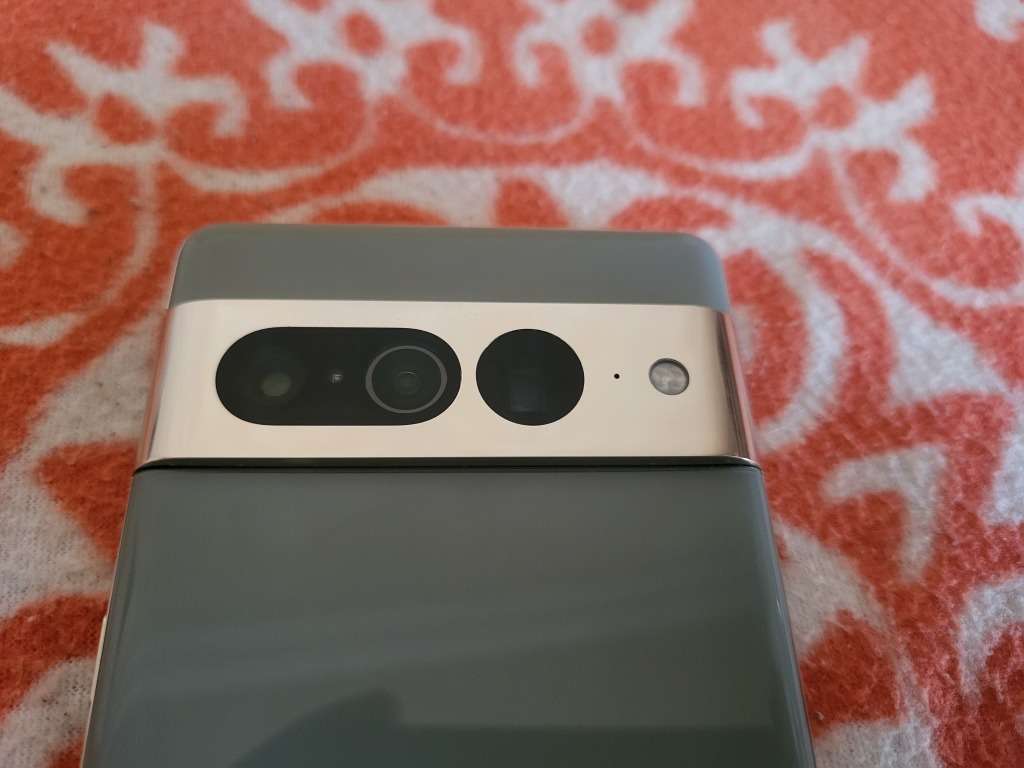 Google Pixel - 7Pro - 5G - 256GB - All Networks - Hazel - Excellent Condition