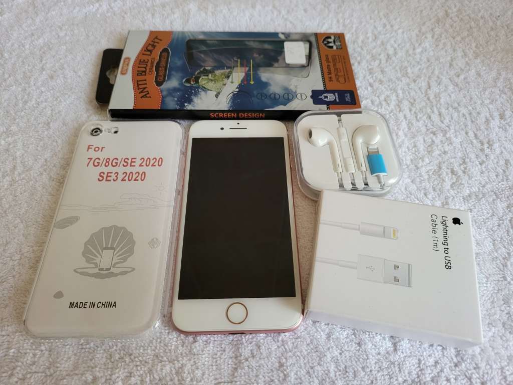 iPhone 7 - Rose Gold - 128GB - Excellent Condition - Complete Package