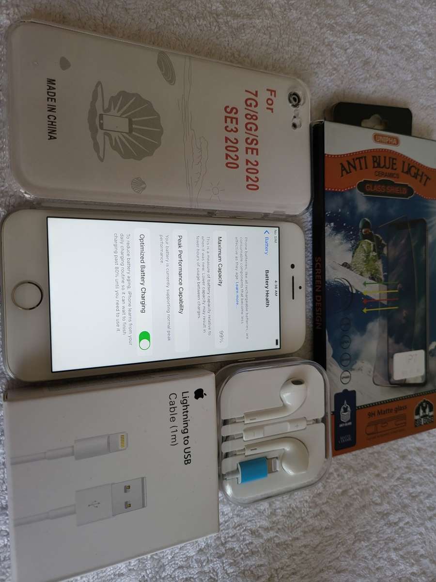 iPhone 7 - Silver - 128GB - Excellent Condition - Complete Package