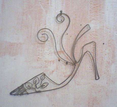 BRAND NEW FUNKY wall mount SHOE!  Just too cute!