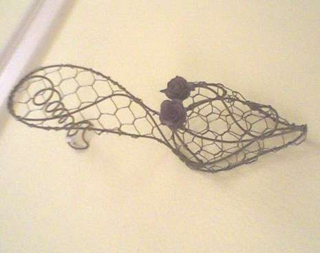 Classic Victorian-style shoe with decoration-Breathtaking!