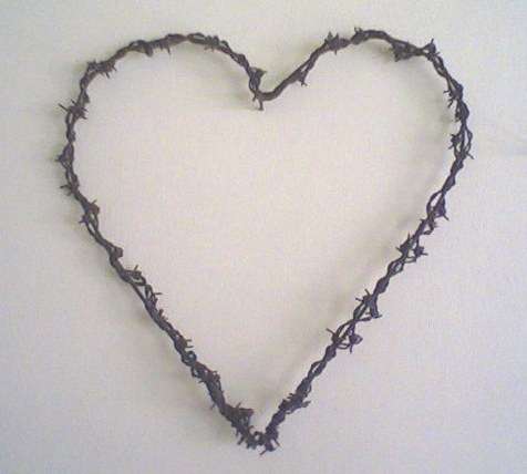 Barb wire heart for decoration - lovely clean design