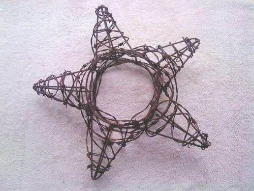 LARGE Barb wire star - excellent workmanship, really special piece!