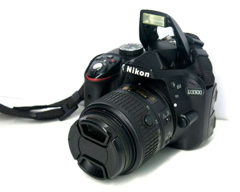 Nikon D3300 24.2 MP PRE-OWNED