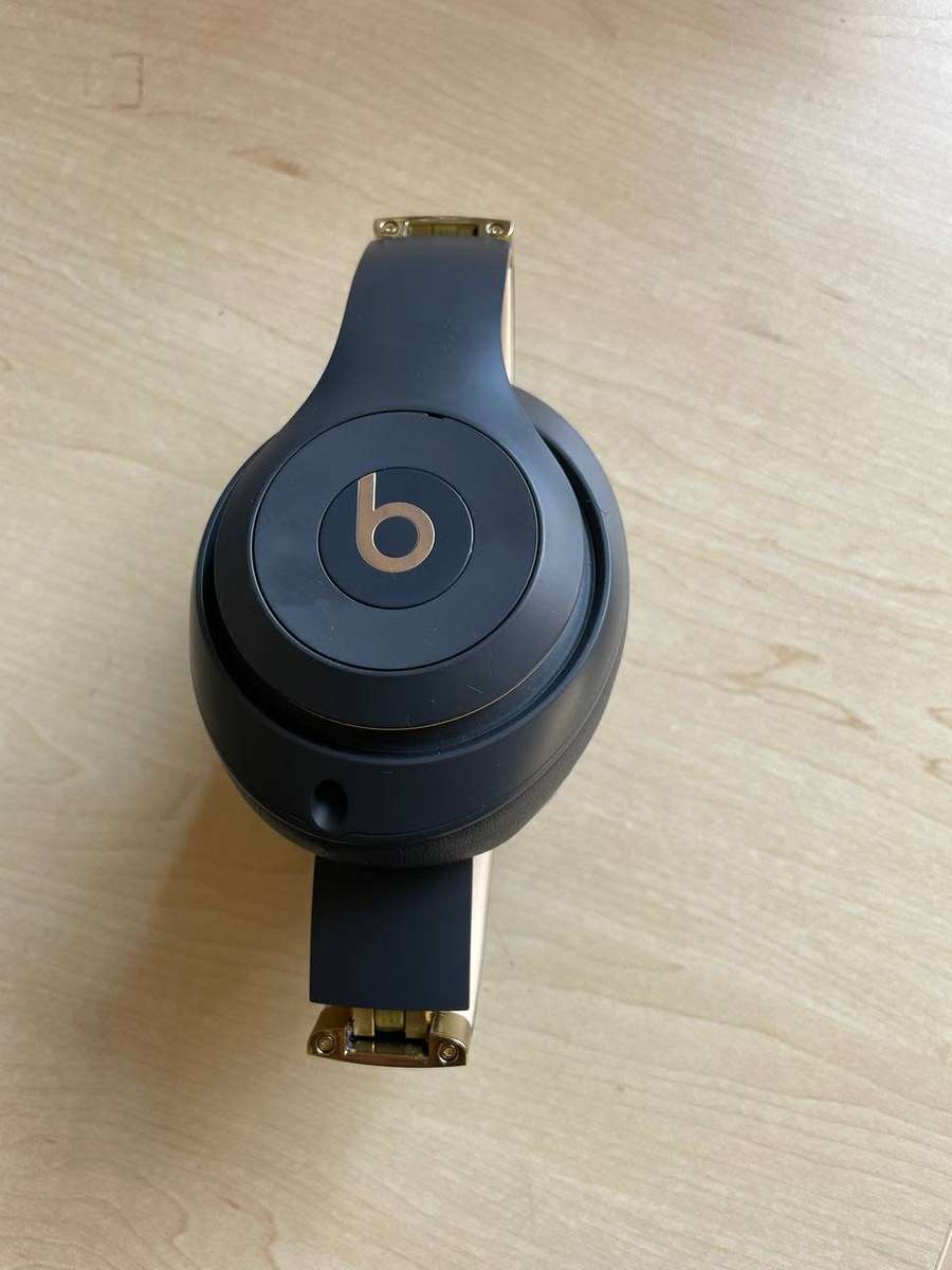 Beats by Dr Dre  Studio 3  Wireless Headphone