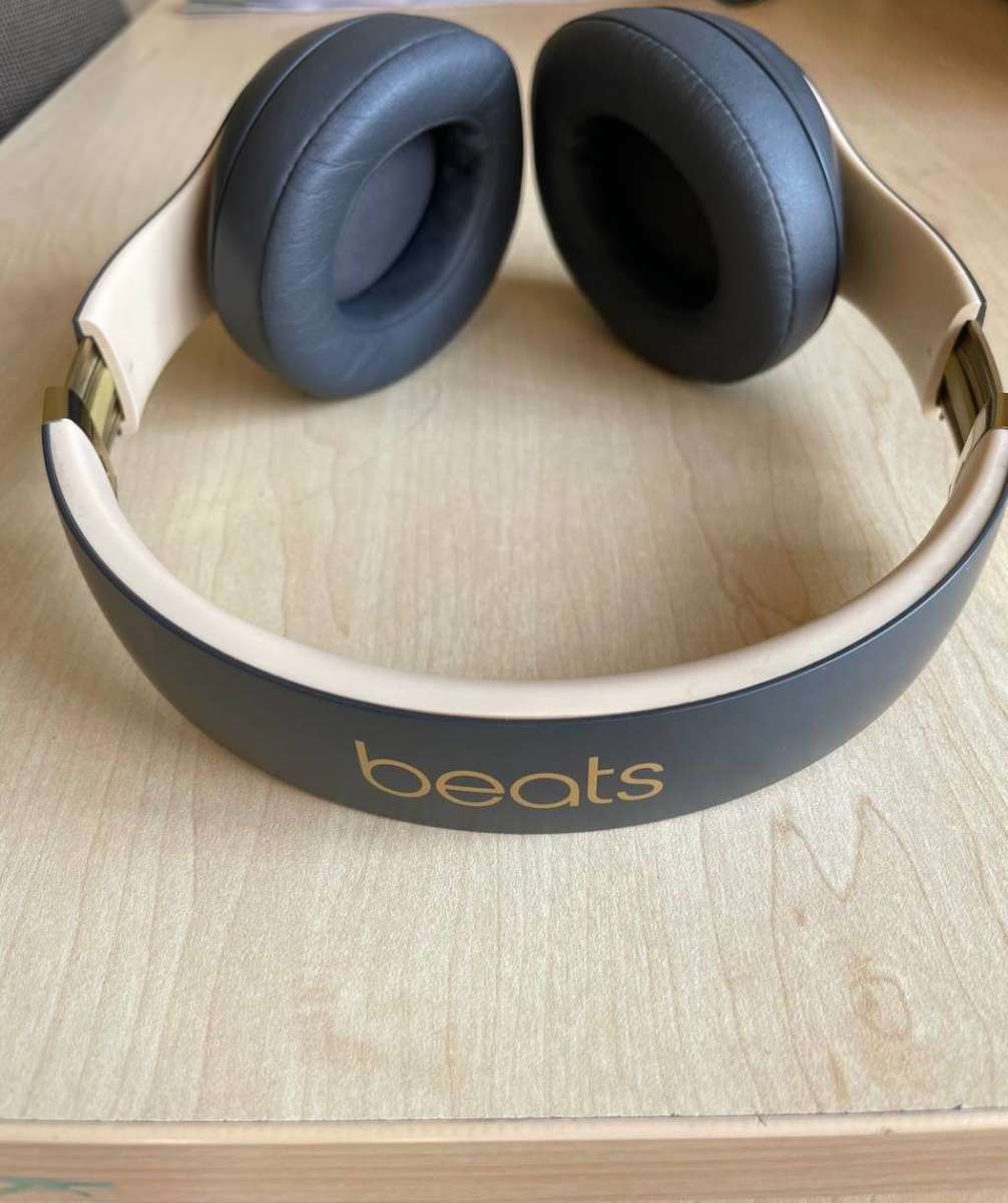 Beats by Dr Dre  Studio 3  Wireless Headphone